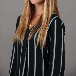 XS Ann Taylor Navy and Teal Striped Long Sleeve Business Blouse V-Neck